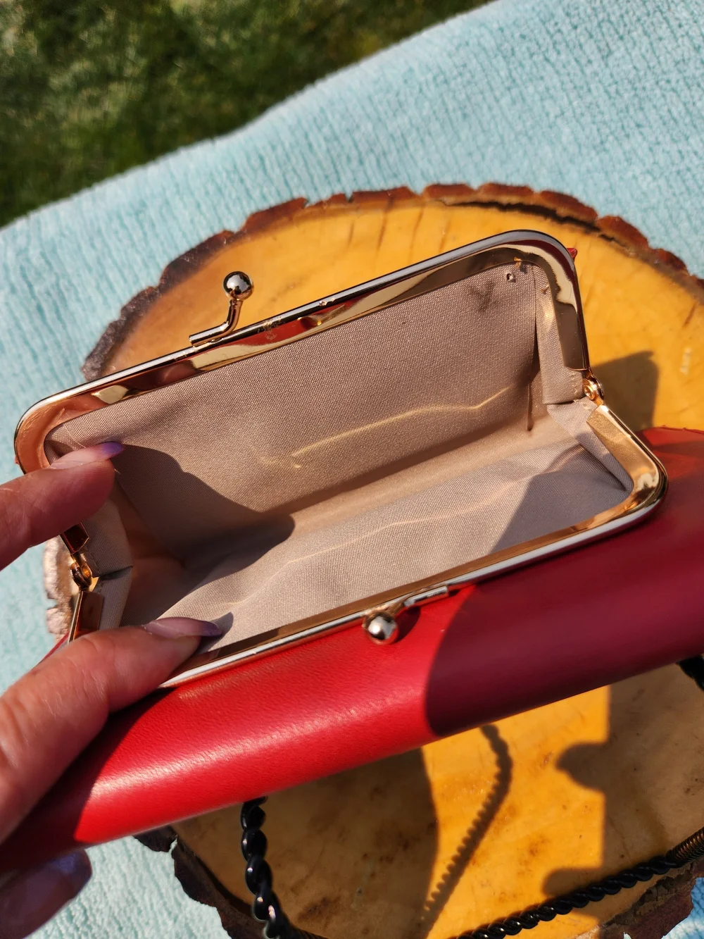 Buxton Heiress Organizer Clutch in red